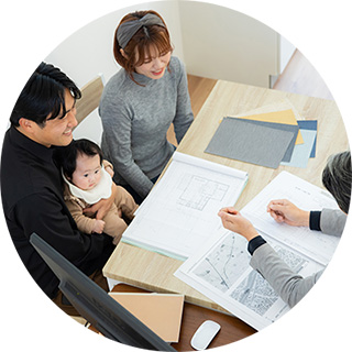 平日も土日もお待たせせず、お客様のご予定に合わせてゆっくりとご覧いただけます。