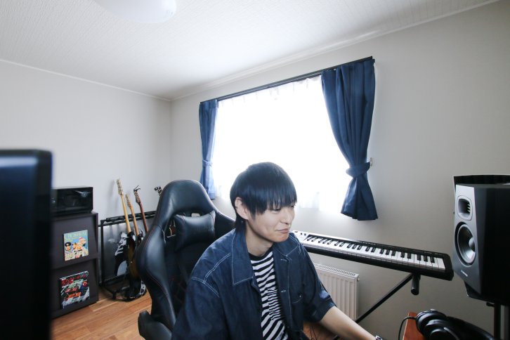 音楽が趣味のご主人は、大好きなものに囲まれて特別な空間を楽しんでいます。